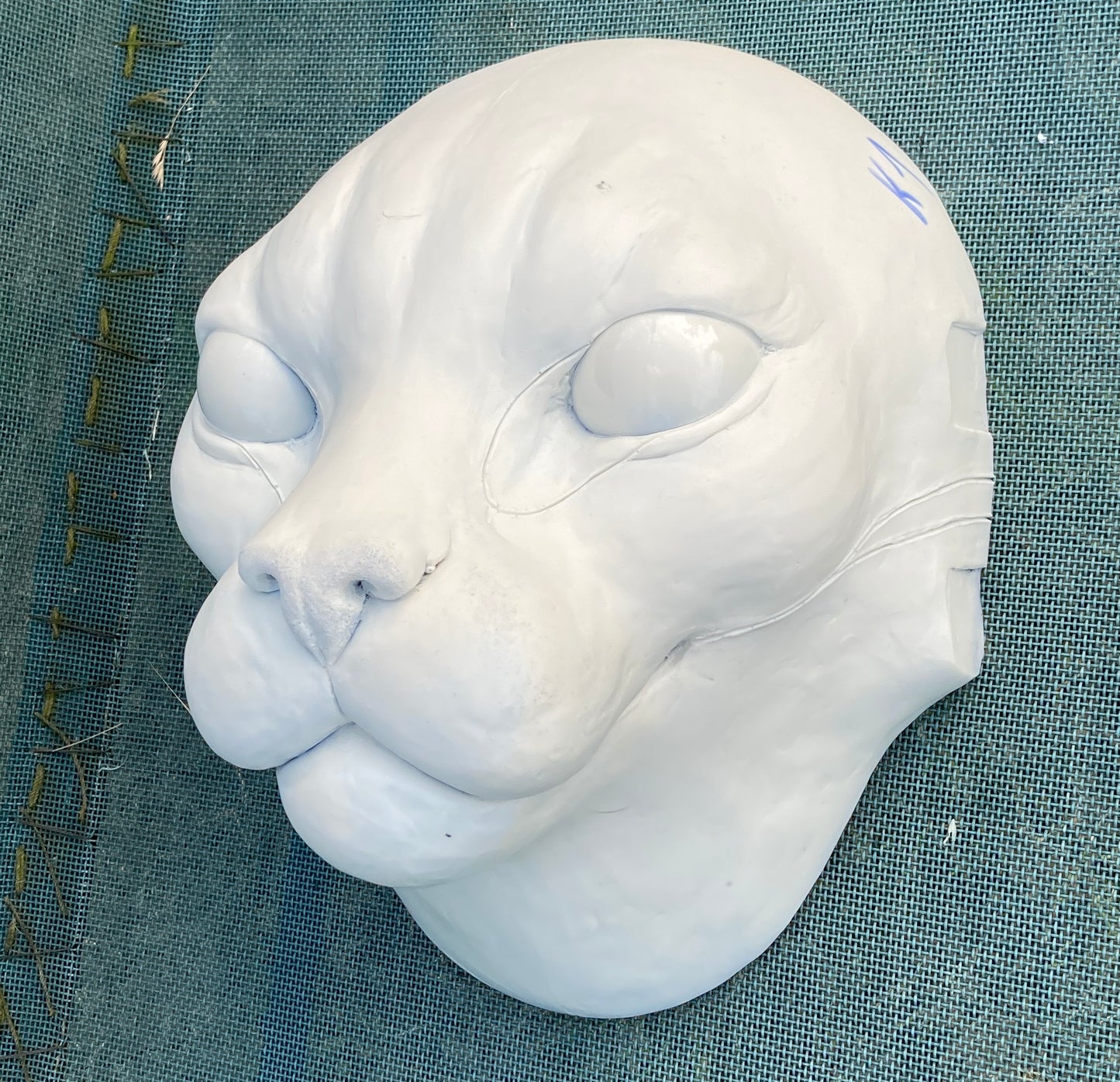 Realistic feline resin head base / ideal for domestic cat lynx khajiit fursuit and cosplay mask