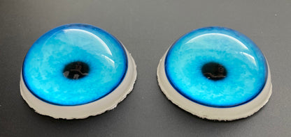 Realistic resin eyes with follow-me effect